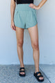 Pantalones cortos activos de cintura alta en azul pastel Stay Active de Ninexis